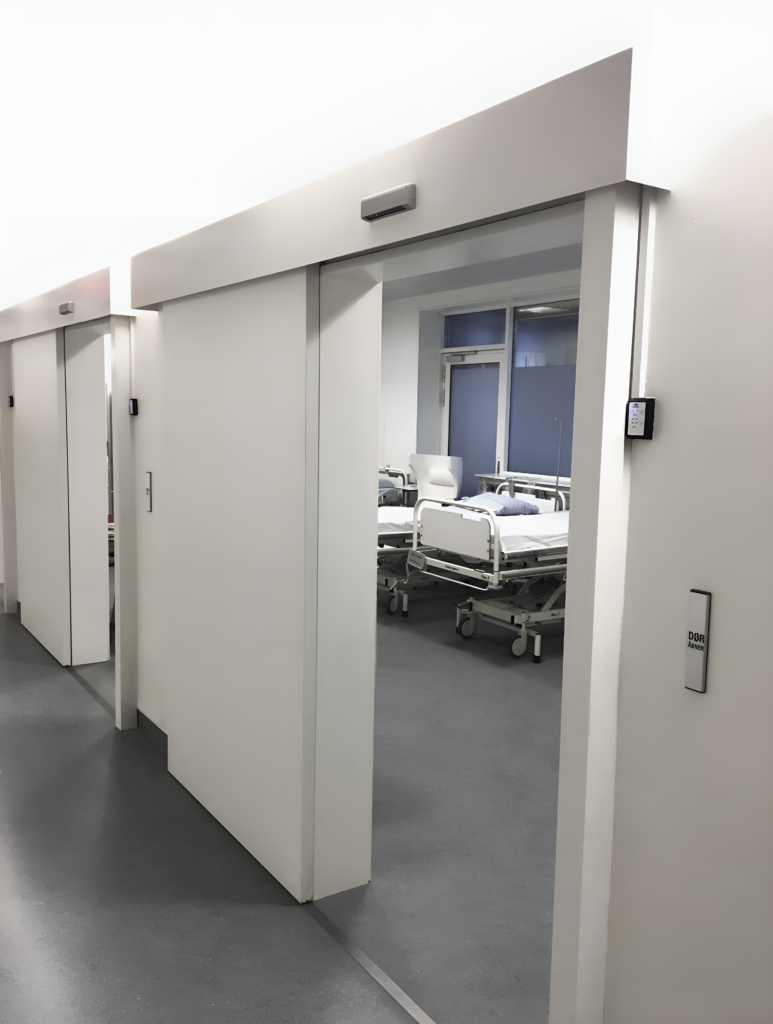 Sykehus-dorer-1-773x1024