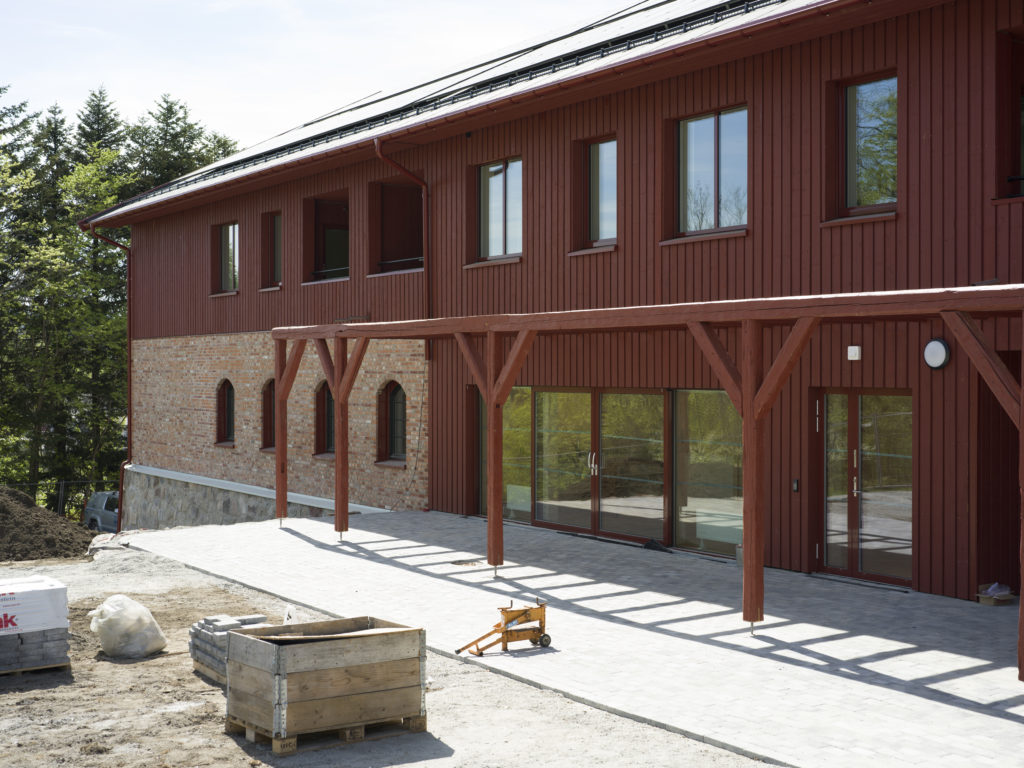 Restdører til gjenbruksbygg- og Futurebuilt prosjektet Nedre Sem Låve