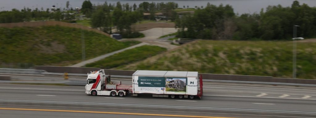 Snart kan fire familier i Ukraina vri om nøkkelen til sine nye hjem